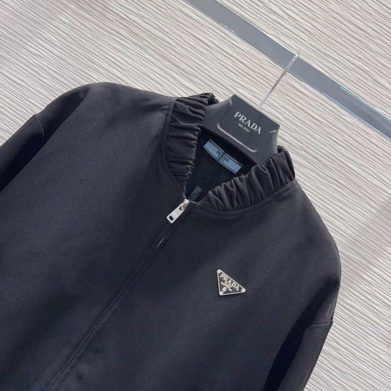 Pra*a outwear